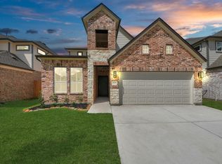 12023 Maple Oak Dr, Houston, TX 77066