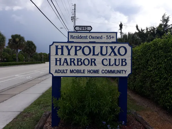 22 S Loafing St, Hypoluxo, FL 33462