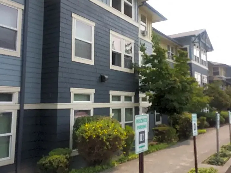 Angle Lake Court — Photo 3