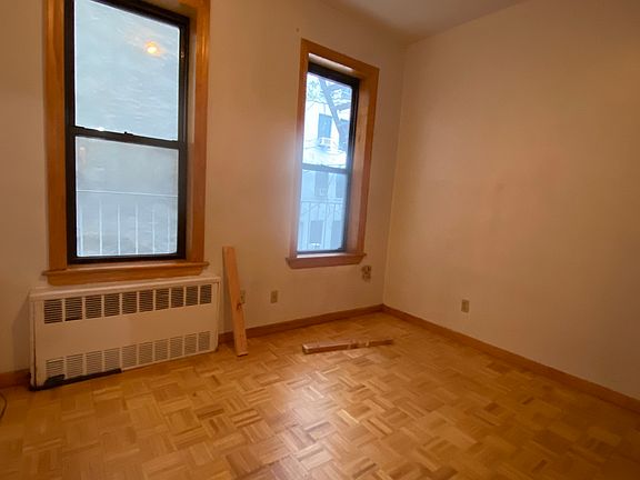 4th image of 143 Essex St APT B