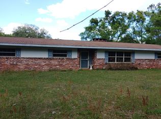 5108 Silver Lake Dr, Palatka, FL 32177