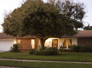 841 Ponderosa Pine Ln, Sarasota, FL 34243