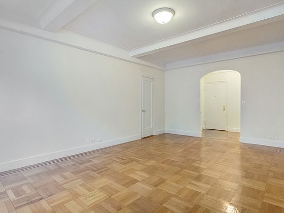 3rd image of 3 E 66th St #6AA