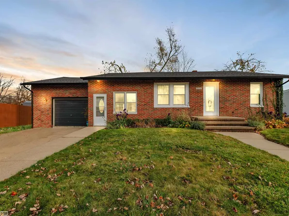68416 Howard St, Richmond, MI 48062