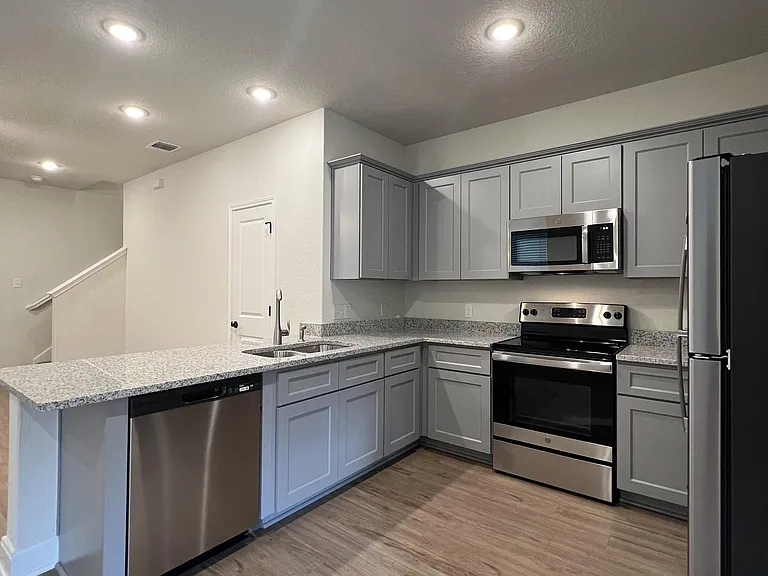 7610 Gramercy Way #101 — Photo 11
