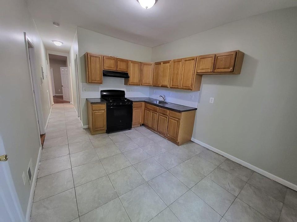 1st image of 424 S 17th St #1A