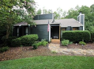 6587 Riverwood Rd, Walkertown, NC 27051