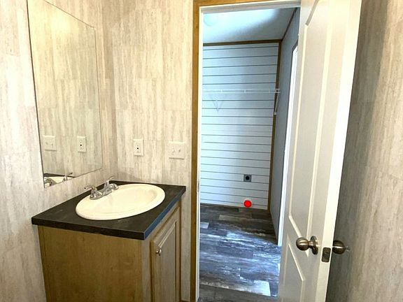 4th image of 2802 Potts Hollow Rd #84