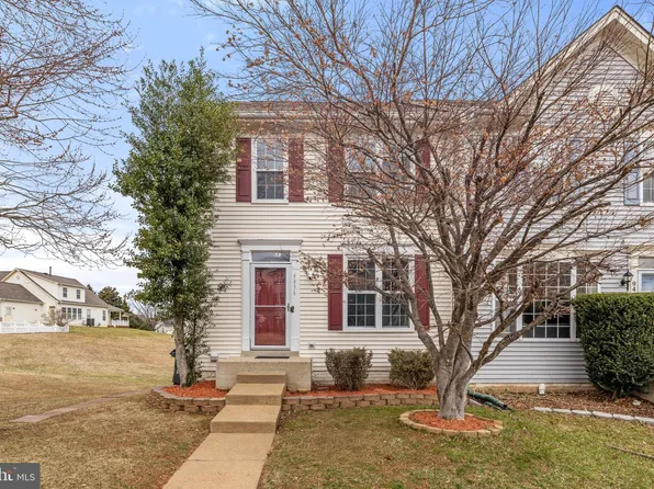 9436 Black Hawk Ct, Manassas Park, VA 20111