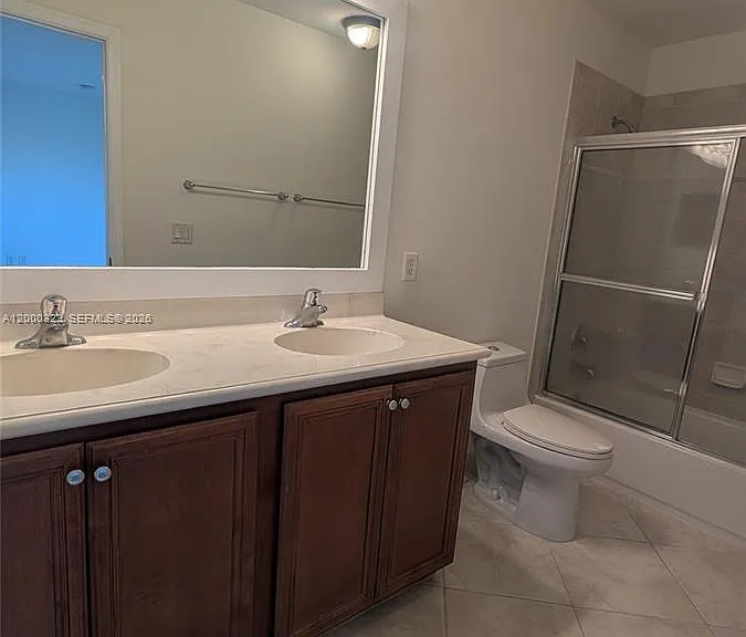 5910 Royal Way #---- — Photo 6