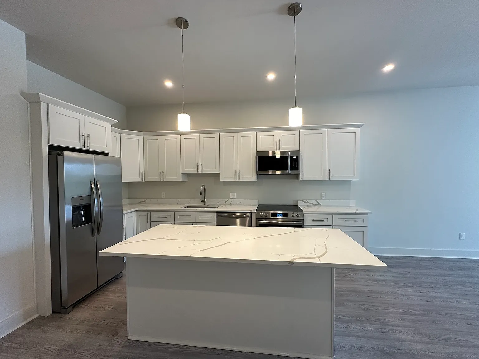 471 Washington St — Photo 1