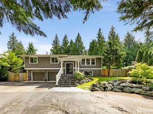 2204 Windsor Dr, Mount Vernon, WA 98273