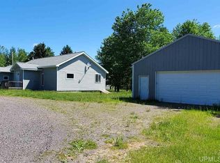 44040 Paradise Rd, Chassell, MI 49916