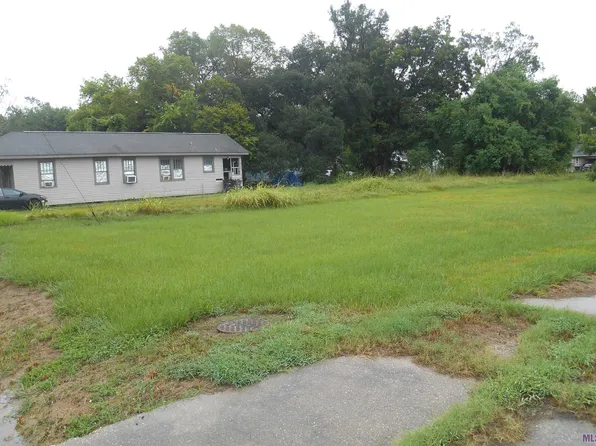 1598 Rosenwald Rd, Baton Rouge, LA 70807