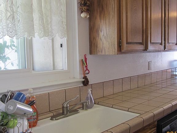 3rd image of 785 W Latimer Ave