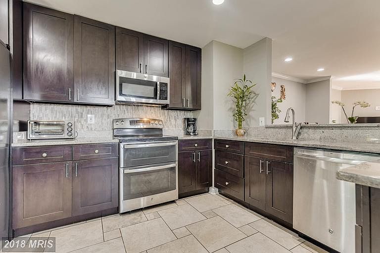 Granite Counters and Newer Appliances