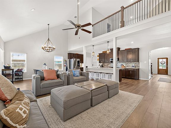 5th image of 6122 Hazel Lake Dr