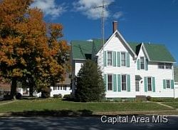 2nd image of 400 Carlin St