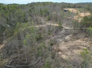 8888 Gibson Ln, Williamsburg, KY 40769