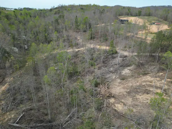 8888 Gibson Ln, Williamsburg, KY 40769