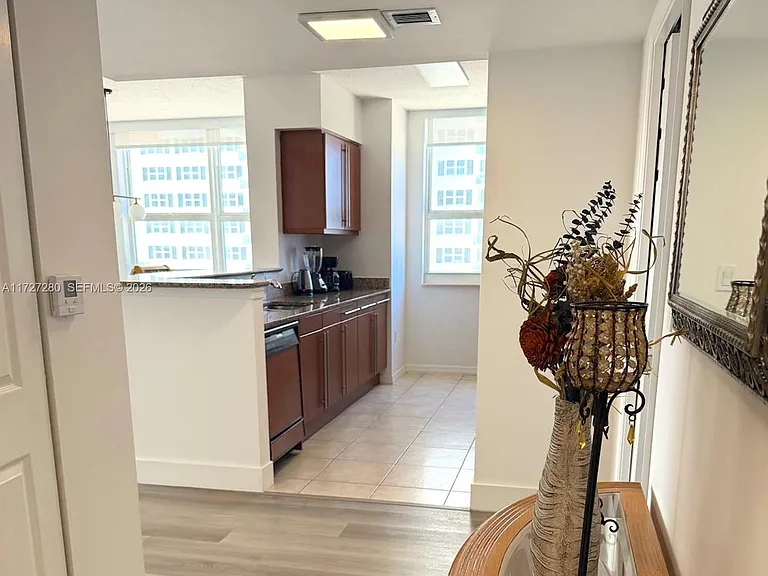 2080 S Ocean Dr #502 — Photo 8