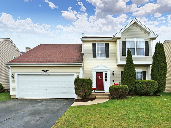 2nd image of 2750 Fairfax Ln
