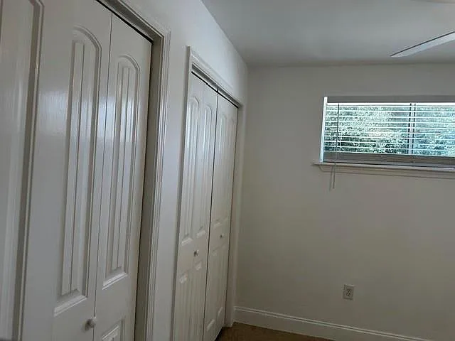 244 W Robert E Lee Blvd — Photo 12