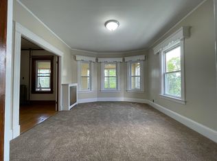 119 Mount Washington St #2, Lowell, MA 01854