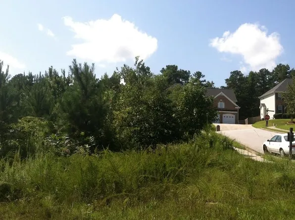 4380 Huntcliff Trce, Douglasville, GA 30135