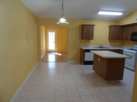 5th image of 10863 Golden Sands Dr