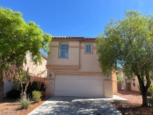 3 bed, 2.5 bath, 1659 sqft, $2,150 — Photo 1