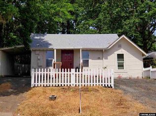 1090 SW Oakdale Ave, Dallas, OR 97338