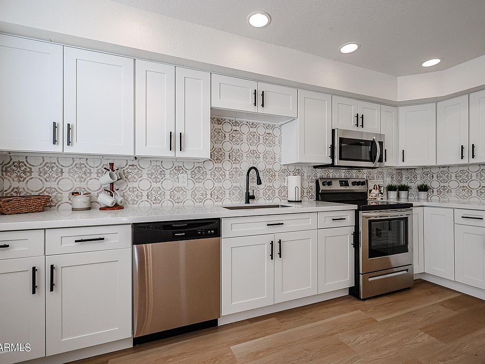1st image of 18811 N 19th Avenue #1009