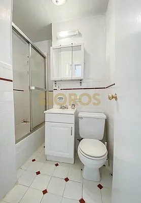 Rented by City Connections Realty | media 9