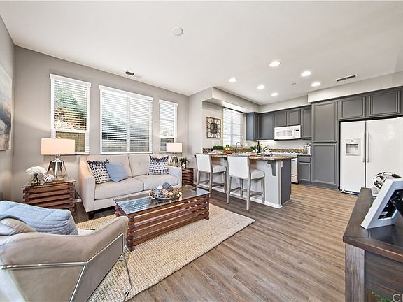 5th image of 831 Coriander Dr #407