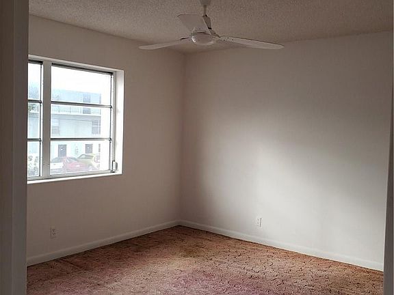 5th image of 659 W Oakland Park Boulevard #209