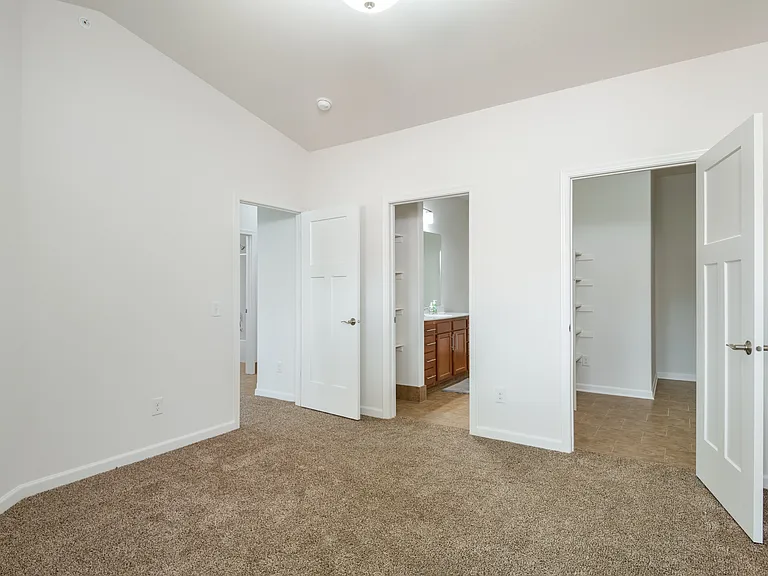 4166 S 43rd St — Photo 19