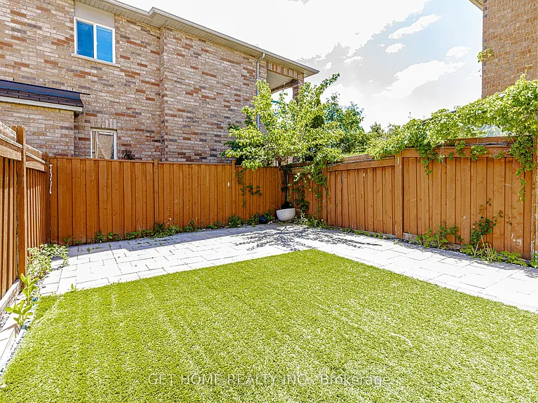 147 Foxchase Ave W — Photo 43
