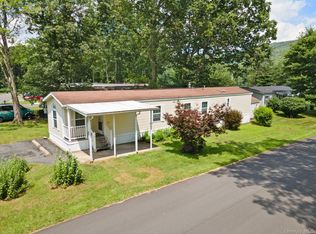 22 Shelley Ln, Wurtsboro, NY 12790
