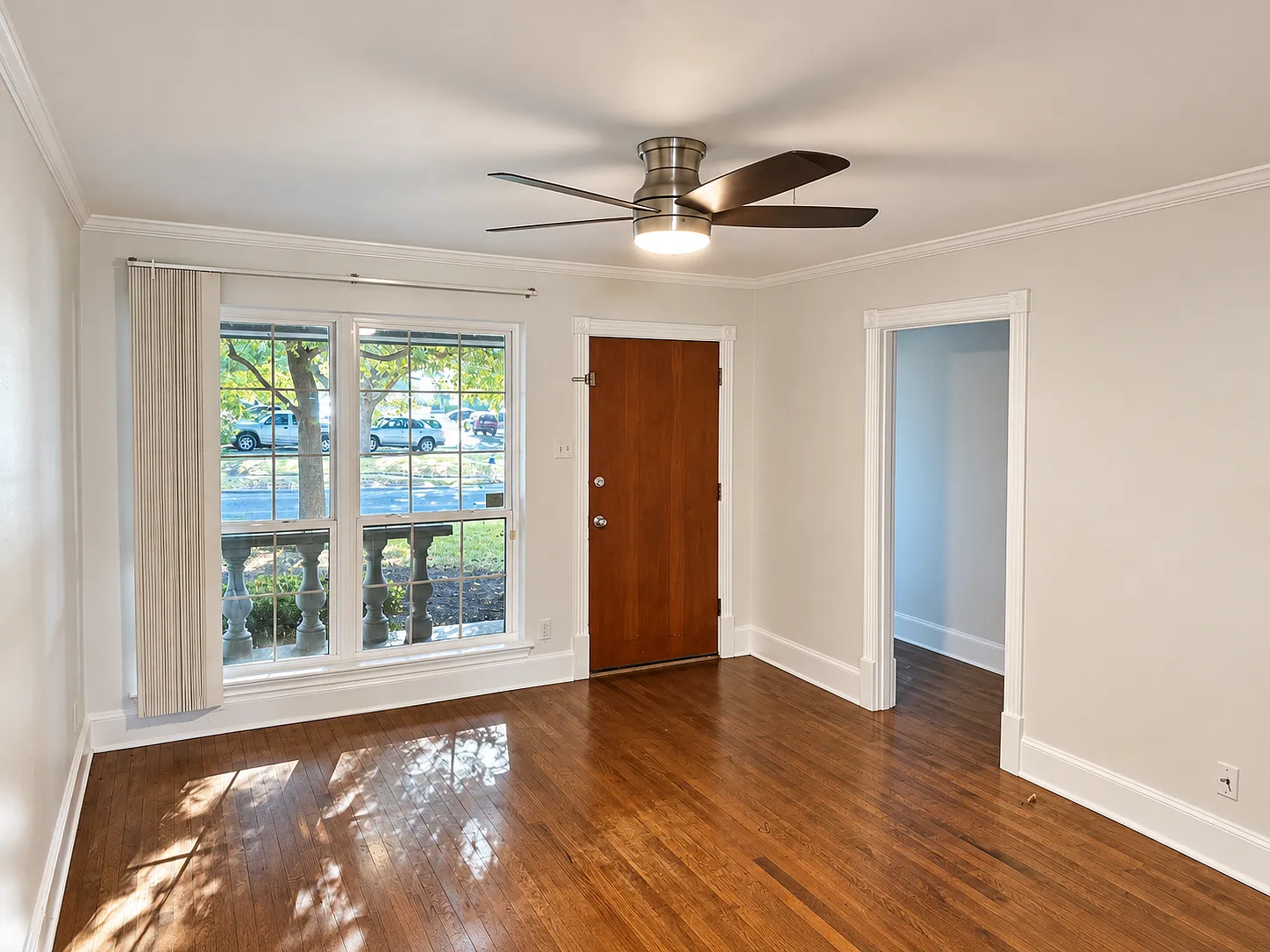 3 bed, 1214 sqft, $2,395 — Photo 3
