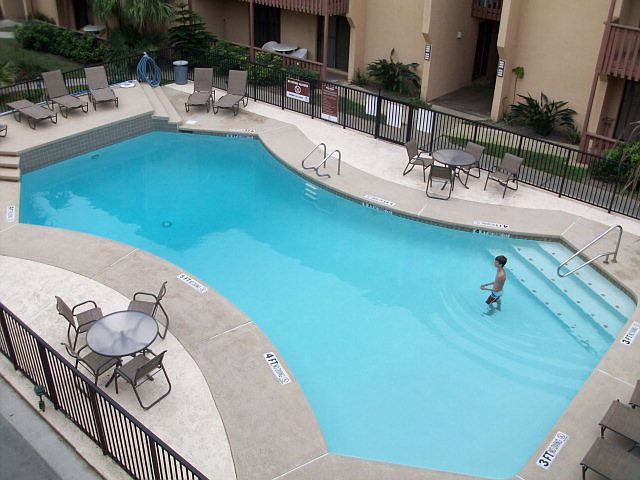 1st image of 6608 Padre Blvd