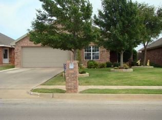 1303 N Victoria Ave, Iowa Park, TX 76367