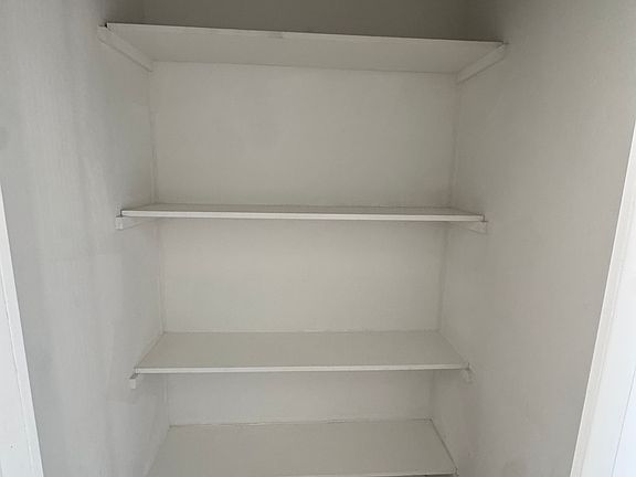 5th image of 1201 Willow St