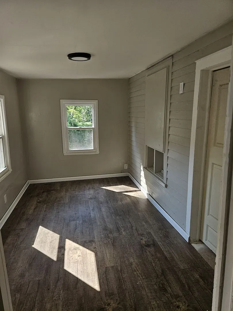 Freshly Renovated 2-Bedroom Home in Nevada! — Photo 2