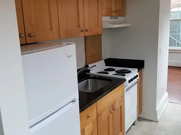 103 E Main St #2 — Photo 1