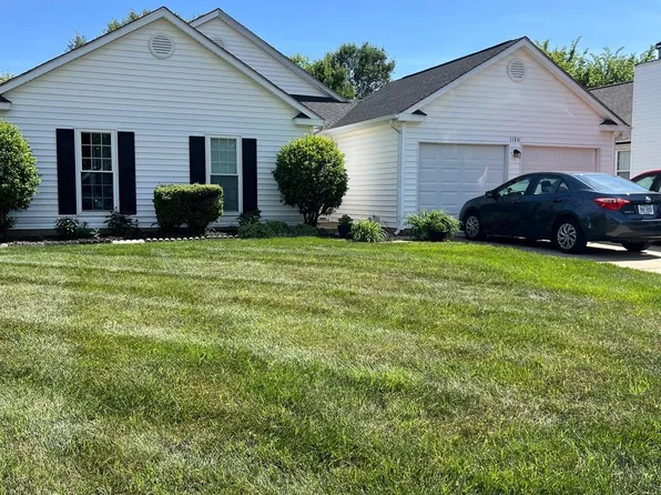 11216 White Stag Dr, Charlotte, NC 28269