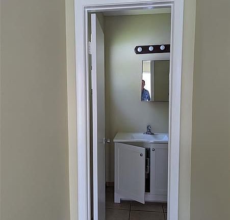 3rd image of 5092 SW 26th Ave