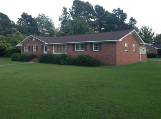 424 Darlington St, Manning, SC 29102