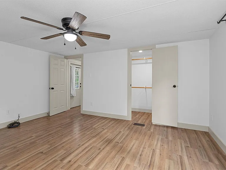 5500 Penny Rd — Photo 10