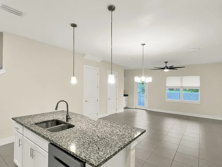 1471 Brookdale Ct — Photo 4
